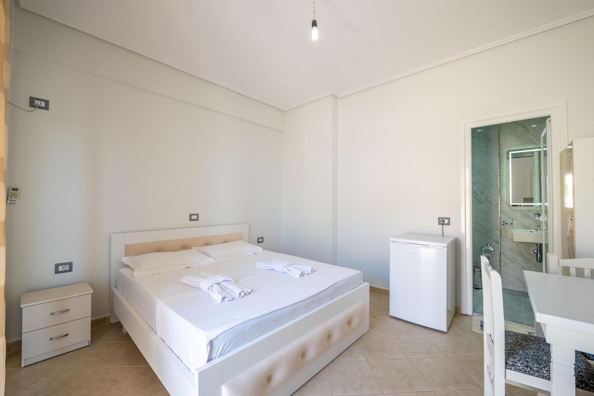 Vila Celi Sarande Exterior photo