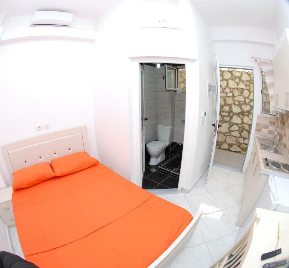 Vila Celi Sarande Exterior photo